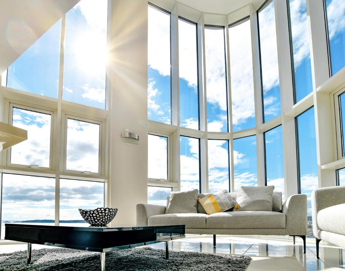 Just Stay Wales - Meridian Quay Penthouses Swansea Exterior photo
