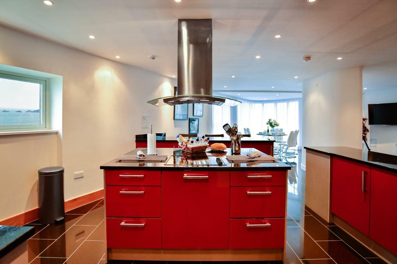 Just Stay Wales - Meridian Quay Penthouses Swansea Exterior photo